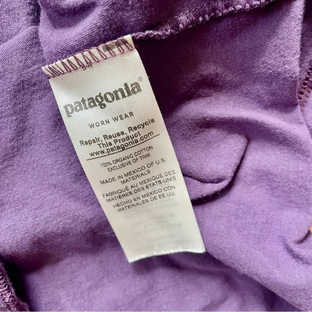 Patagonia Violet Purple Tee Vibrant Logo Small Organic Cotton Regular Fit - Picture 5 of 7
